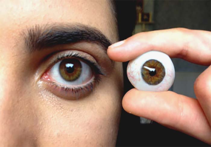 مراقبت از پروتز چشم